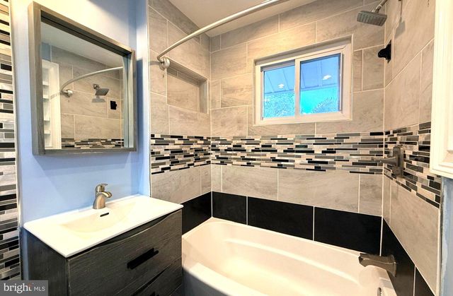 13807 EASTLAND ST, Rockville, MD 20853