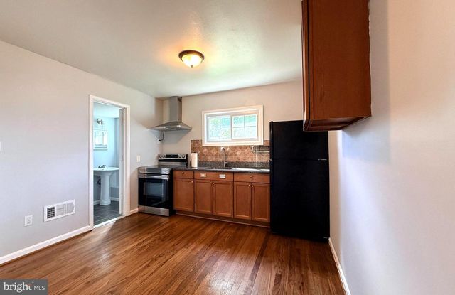 13807 EASTLAND ST, Rockville, MD 20853