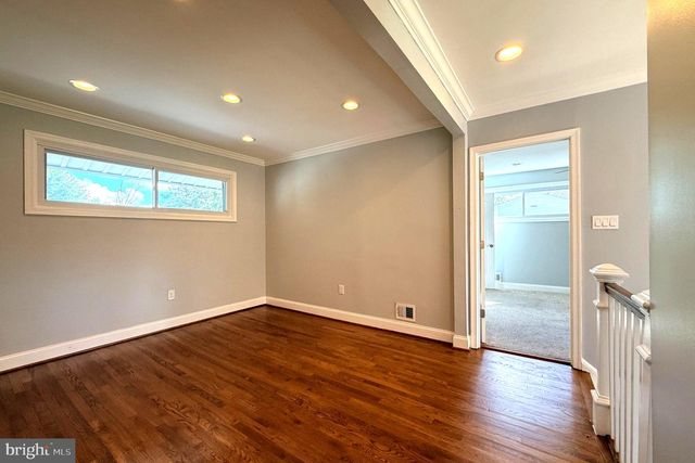 13807 EASTLAND ST, Rockville, MD 20853