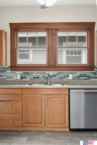 1003 S 34th Street, Lincoln, NE 68510