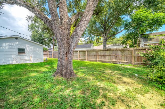 9019 Kapri Lane, Houston, TX 77025