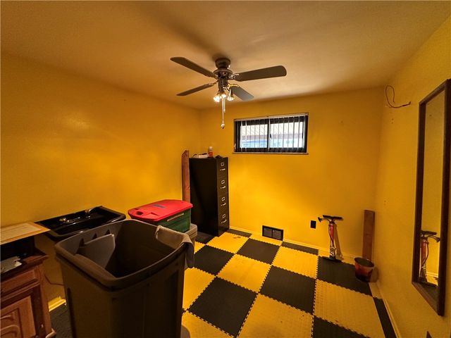 1104 Cherry St, Latrobe, PA 15650