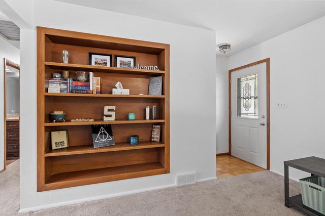 21 Crestwood DRIVE, Elkhart Lake, WI 53020