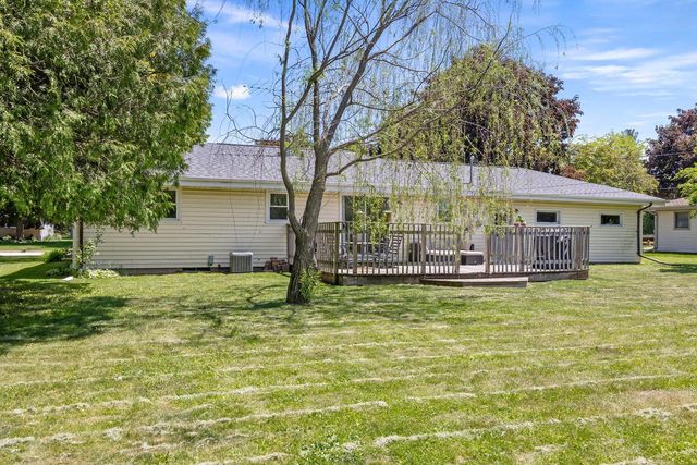21 Crestwood DRIVE, Elkhart Lake, WI 53020