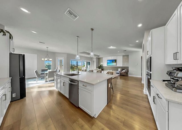 5407 DEL CORONADO DRIVE, Apollo Beach, FL 33572