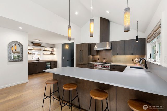 5932 California Avenue SW, Seattle, WA 98136