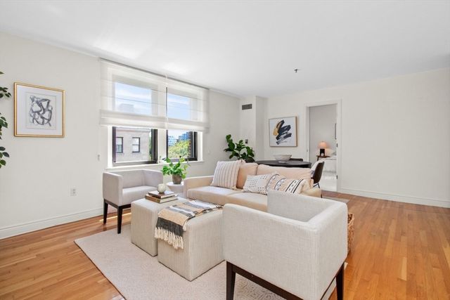 10 Charlesgate E 302, Boston, MA 02215