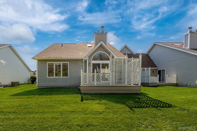 3 Spicebush Lane, Amherst, NY 14221
