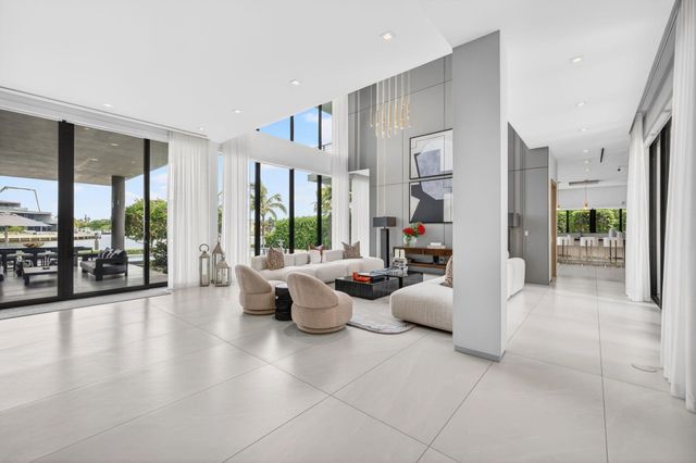 1529 Middle River Drive, Fort Lauderdale, FL 33304