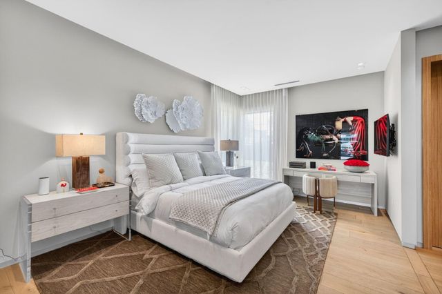 1529 Middle River Drive, Fort Lauderdale, FL 33304
