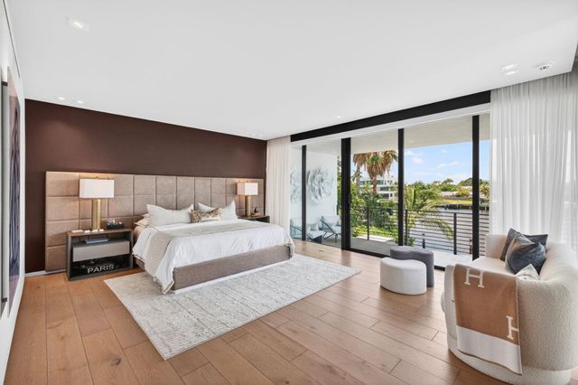 1529 Middle River Drive, Fort Lauderdale, FL 33304