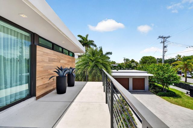 1529 Middle River Drive, Fort Lauderdale, FL 33304
