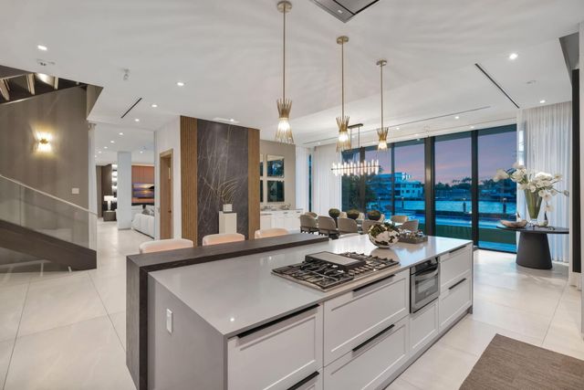 1529 Middle River Drive, Fort Lauderdale, FL 33304
