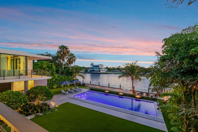 1529 Middle River Drive, Fort Lauderdale, FL 33304