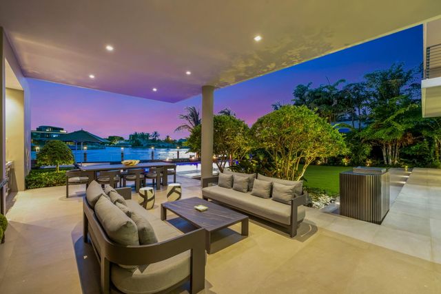 1529 Middle River Drive, Fort Lauderdale, FL 33304