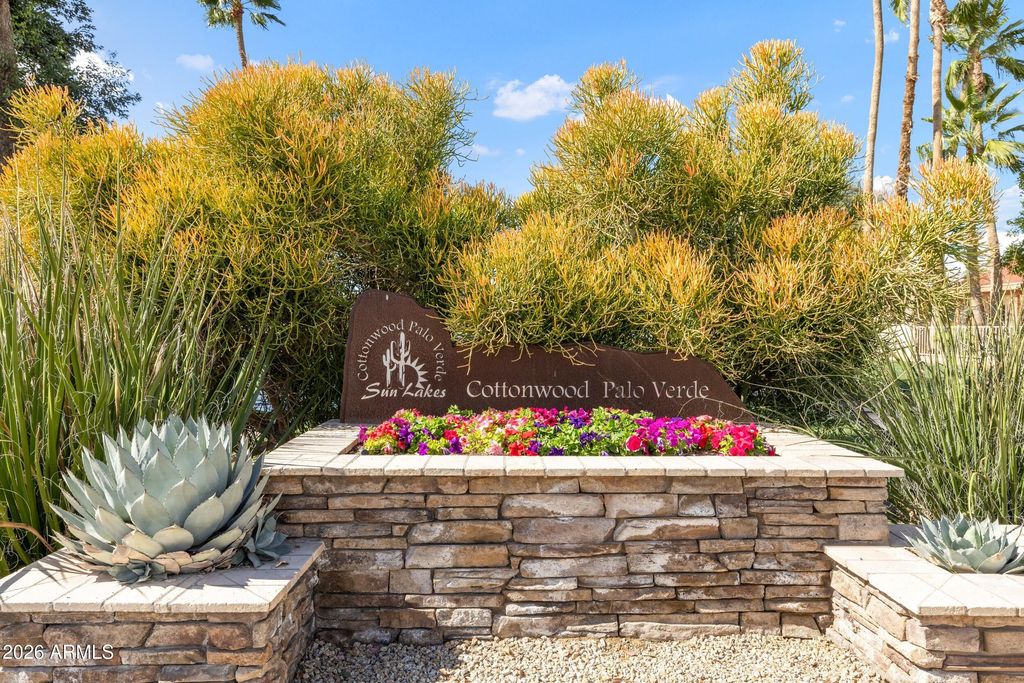 Image 1 of property listing at 26409 S SADDLETREE Drive, Sun Lakes, AZ 85248