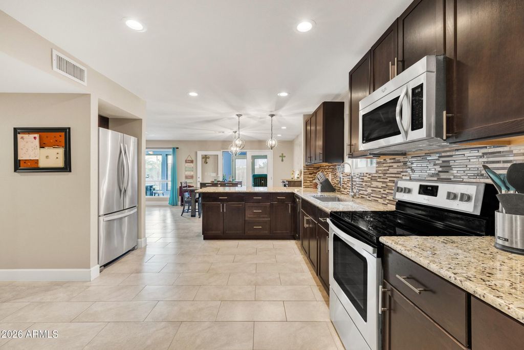 Image 20 of property listing at 26409 S SADDLETREE Drive, Sun Lakes, AZ 85248