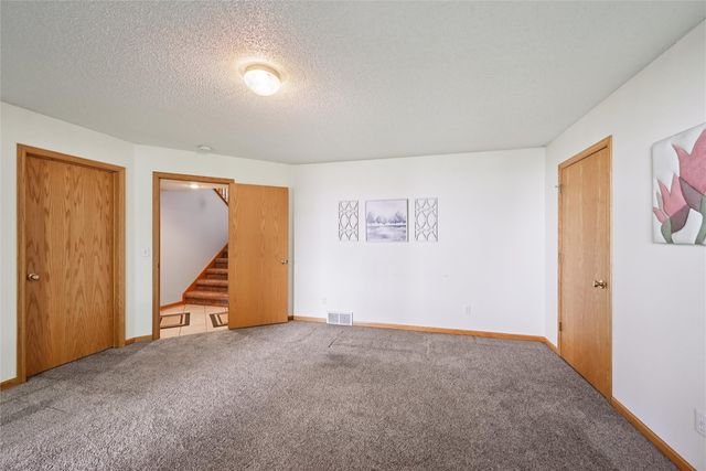 1008 Doubletree Court NE, Cedar Rapids, IA 52402