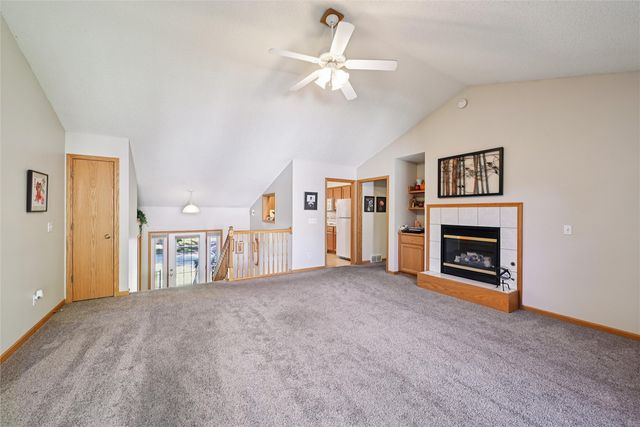 1008 Doubletree Court NE, Cedar Rapids, IA 52402