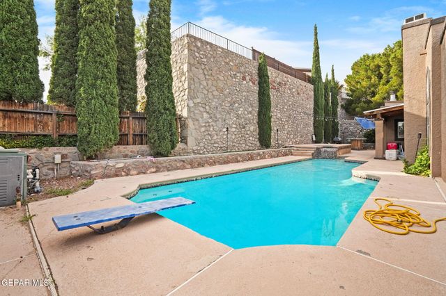 540 SPRING CREST Drive, El Paso, TX 79912