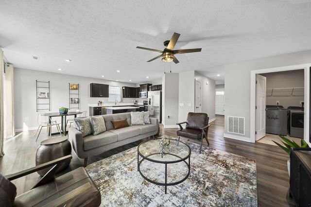 2401 Mcclouds Square, Marysville, OH 43040