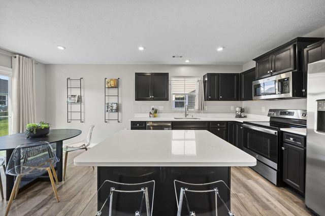 2401 Mcclouds Square, Marysville, OH 43040