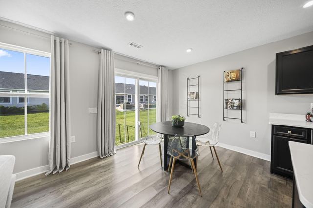 2401 Mcclouds Square, Marysville, OH 43040