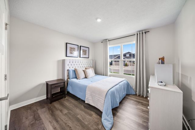 2401 Mcclouds Square, Marysville, OH 43040