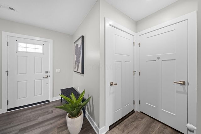2401 Mcclouds Square, Marysville, OH 43040
