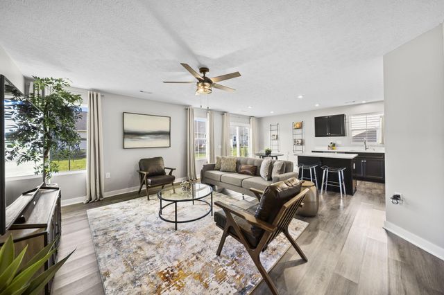 2401 Mcclouds Square, Marysville, OH 43040