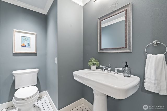 413 213th Place SE, Sammamish, WA 98074