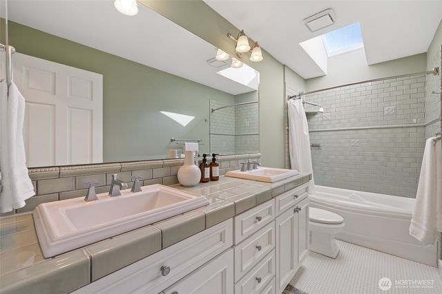 413 213th Place SE, Sammamish, WA 98074