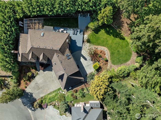 413 213th Place SE, Sammamish, WA 98074