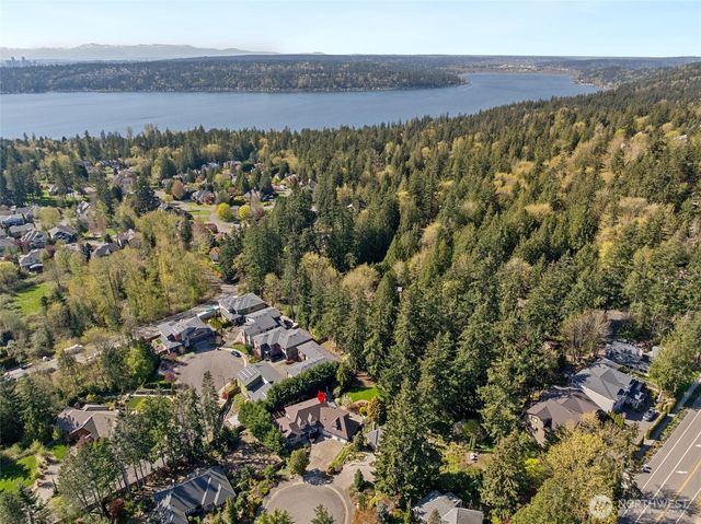 413 213th Place SE, Sammamish, WA 98074