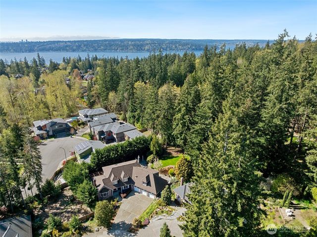 413 213th Place SE, Sammamish, WA 98074
