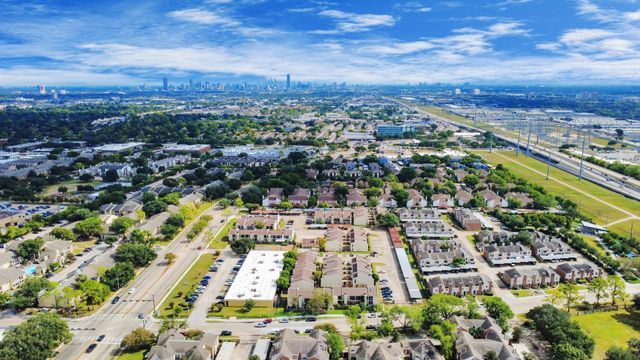 10075 Westpark Drive 42, Houston, TX 77042