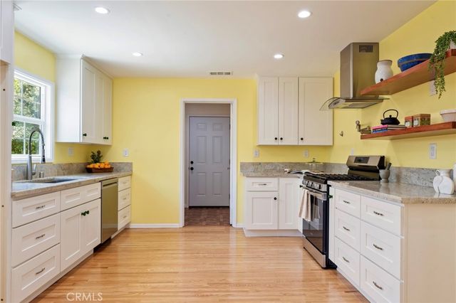 2873 Gainsborough, San Marino, CA 91108