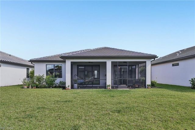 18421 Ridgeline DR, Estero, FL 33928