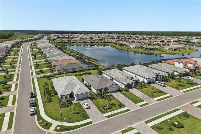 18421 Ridgeline DR, Estero, FL 33928