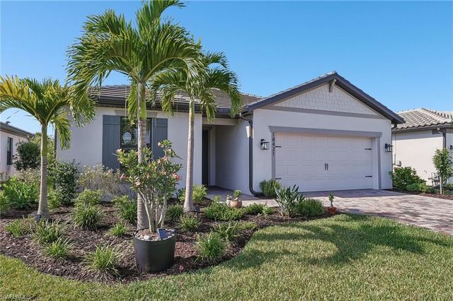 18421 Ridgeline DR, Estero, FL 33928