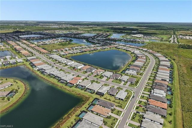 18421 Ridgeline DR, Estero, FL 33928