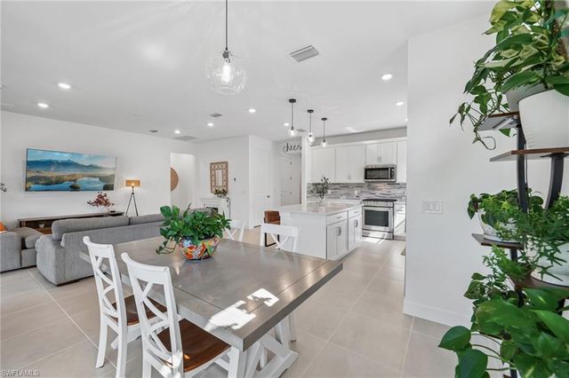 18421 Ridgeline DR, Estero, FL 33928