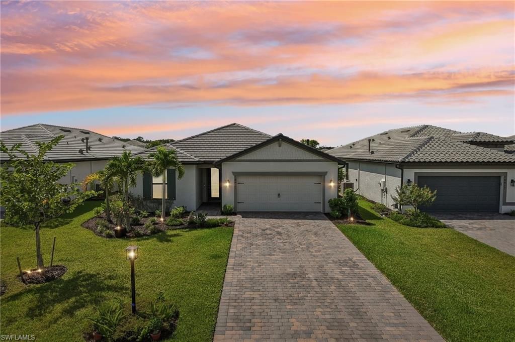 18421 Ridgeline DR, Estero, FL 33928