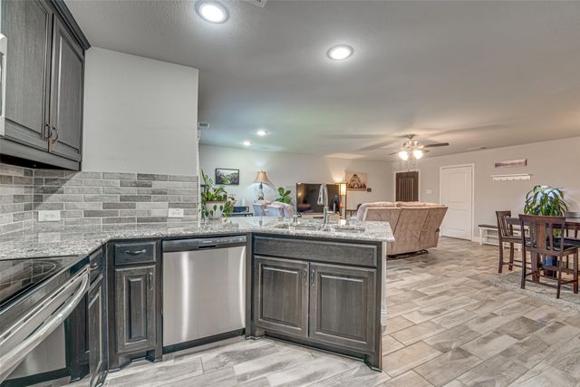 6810 Topaz Drive, Greenville, TX 75402
