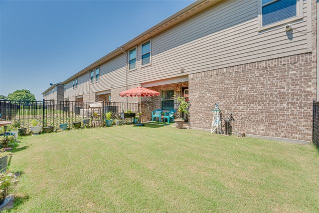 6810 Topaz Drive, Greenville, TX 75402