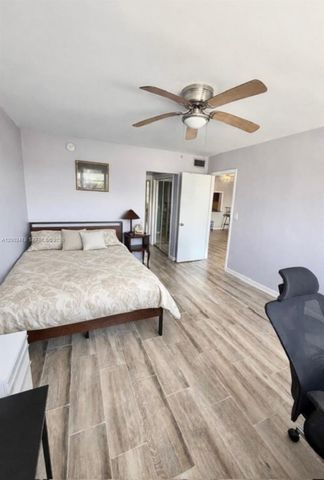 215 SE 3rd Ave 306C, Hallandale Beach, FL 33009