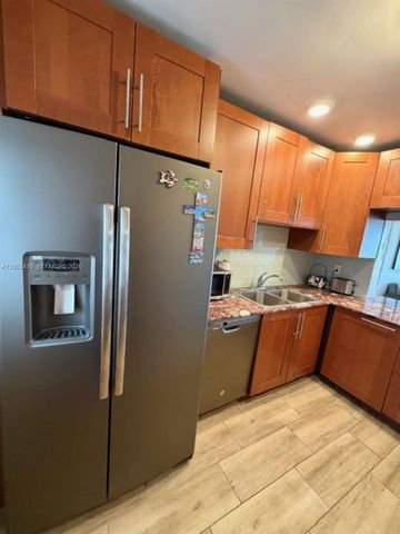 215 SE 3rd Ave 306C, Hallandale Beach, FL 33009