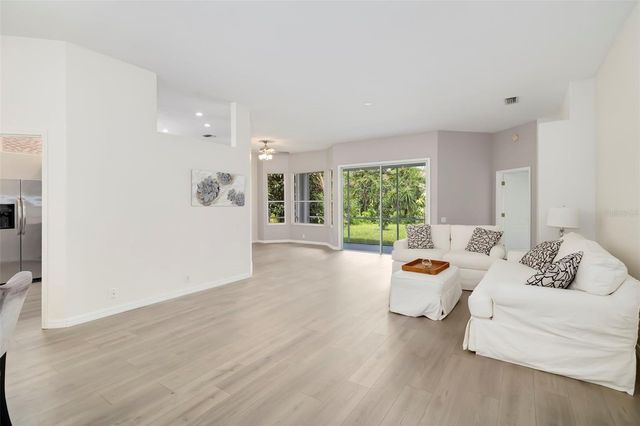4346 BRECKENRIDGE WAY 5, Sarasota, FL 34235