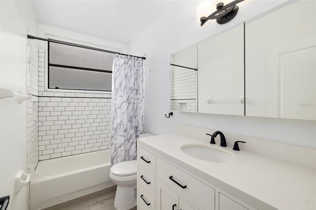 4346 BRECKENRIDGE WAY 5, Sarasota, FL 34235