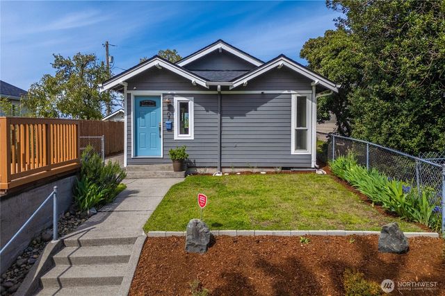 407 E Wright Ave, Tacoma, WA 98404